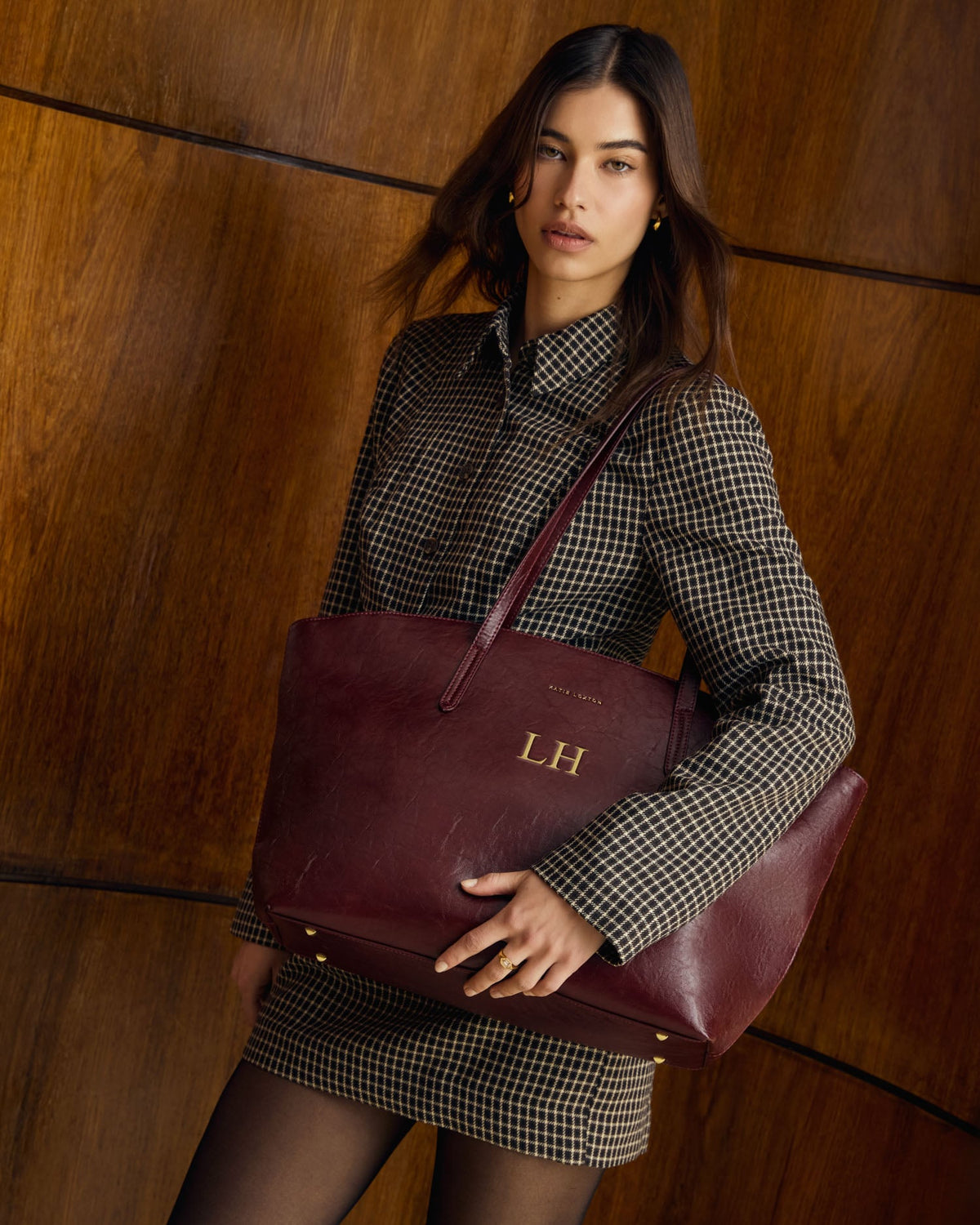 Harlyn Distressed Work Tote Bag in Cherry