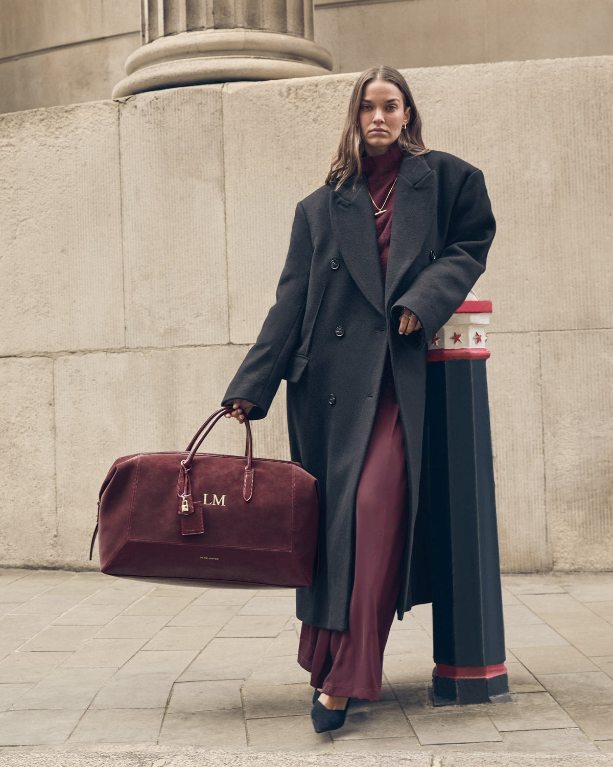 Charlbury Suedette Weekend Bag in Cherry