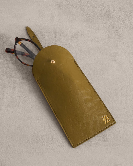 Glasses Sleeve in Distressed Olive