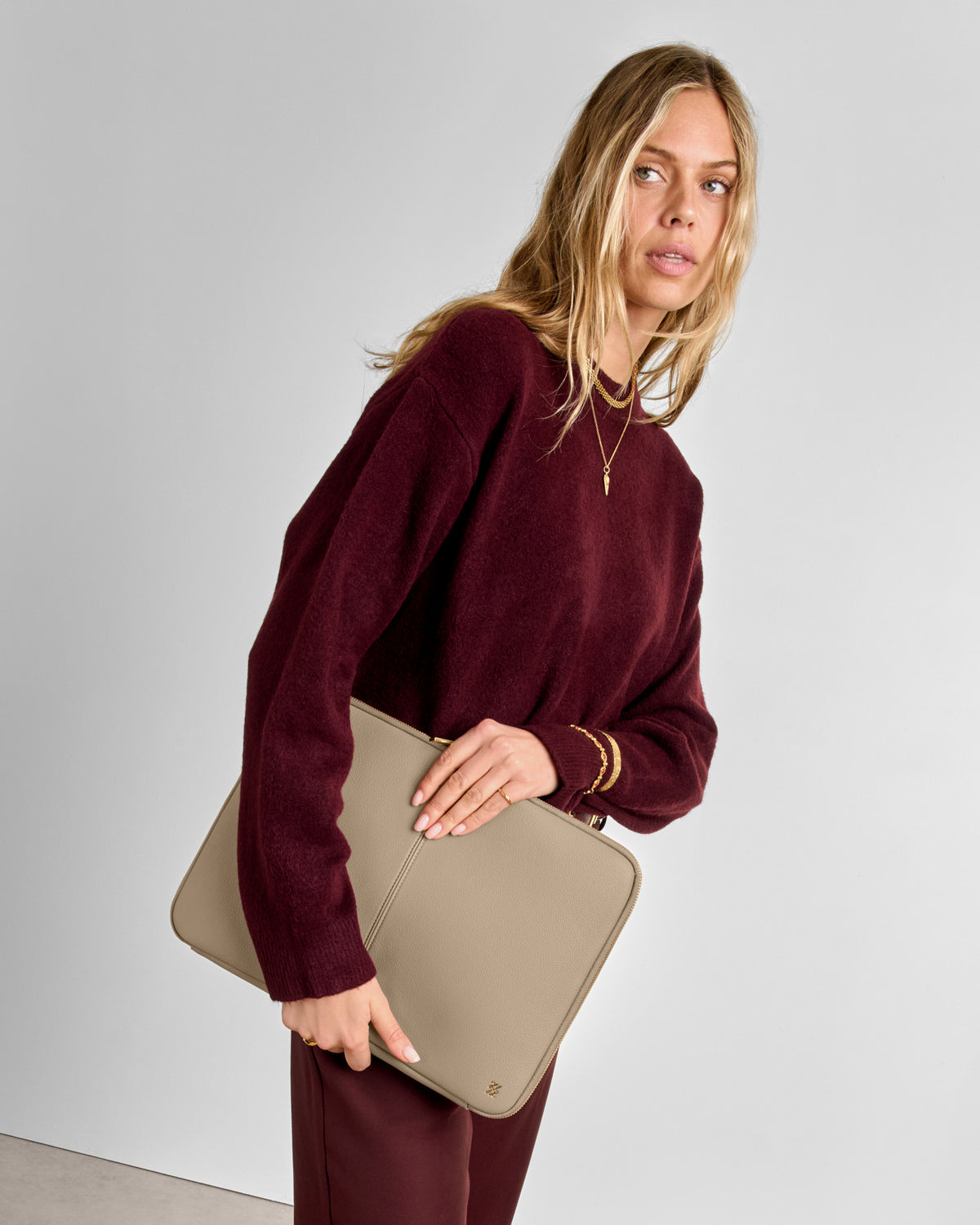 Folio Laptop Case in Taupe
