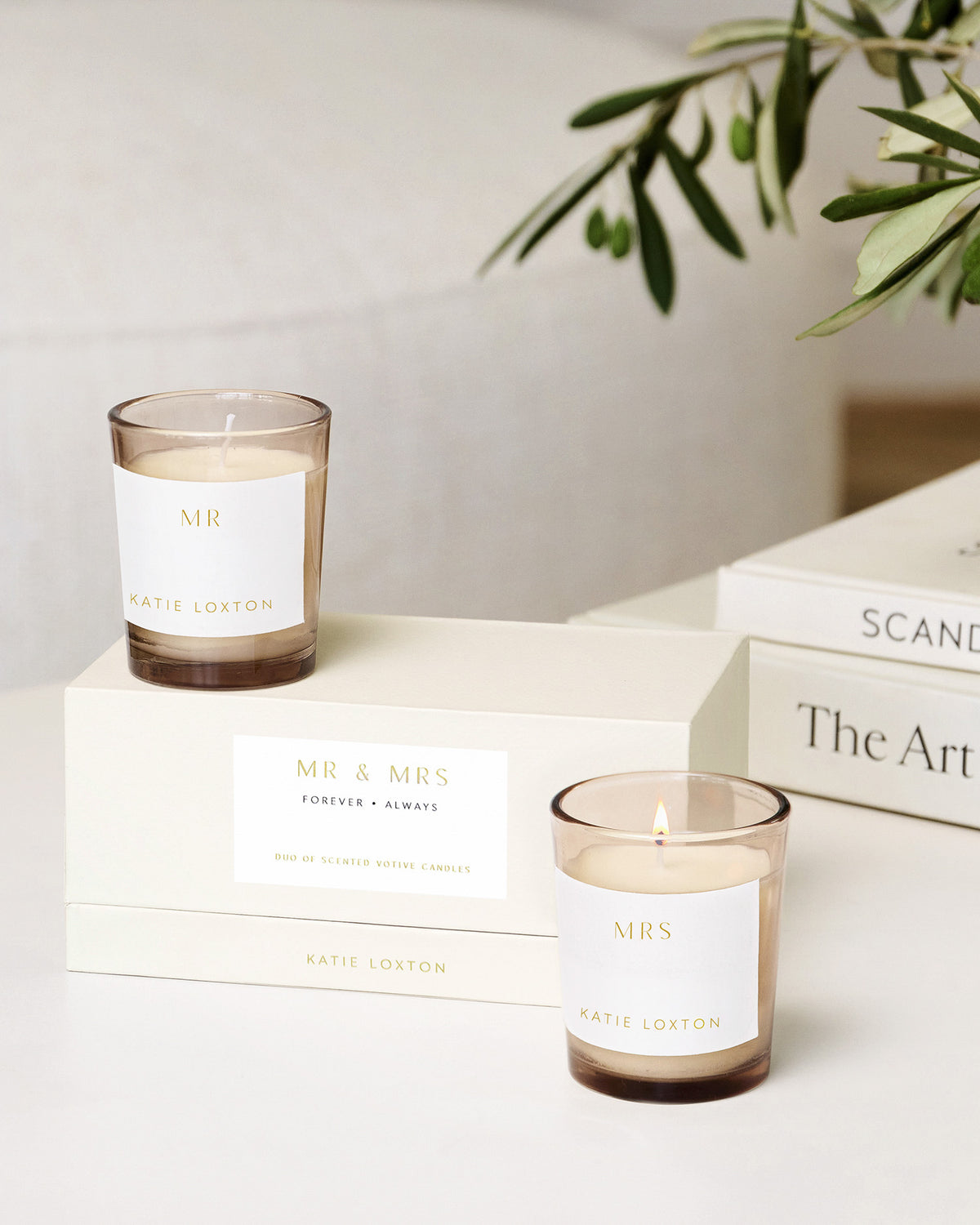 'Mr & Mrs' Duo Votive Set in Fresh Linen and White Lily
