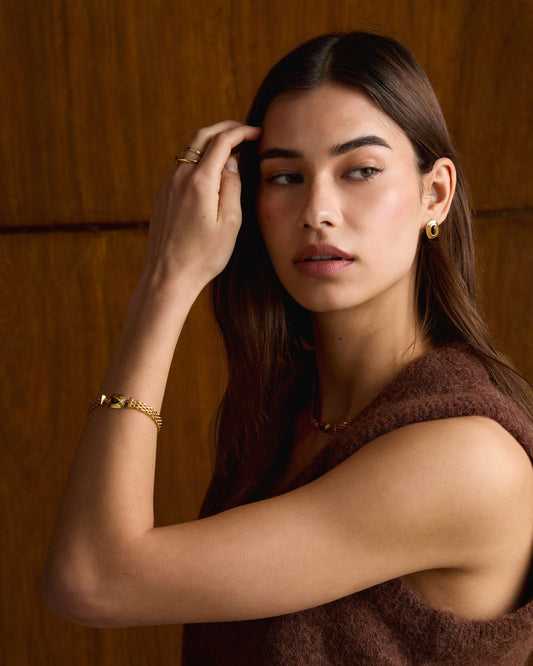 Tiger's Eye Waterproof Gold Button Bracelet