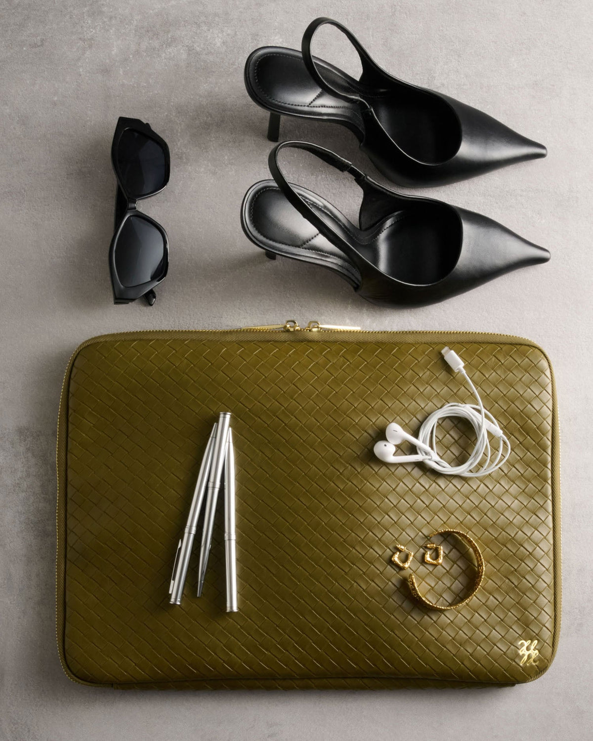 Woven Folio Laptop Case in Olive
